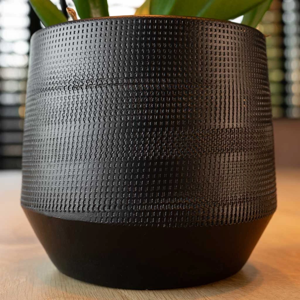 Norell Plant Pot - Black 4 Norell Plant Pot - Black - Image 2